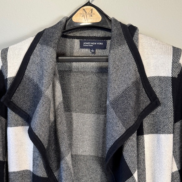 Jones New York Black and White Checkered Cardigan - Picture 3 of 8